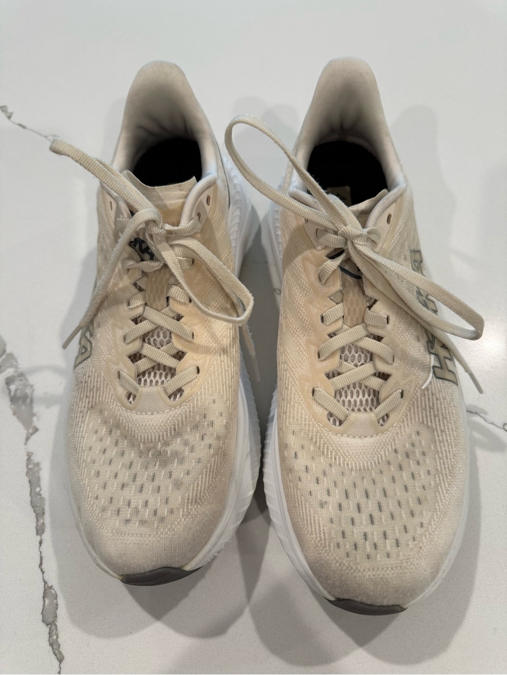Hoka Mach 6 Women’s Neutral Cream Lace-Up Running Shoes